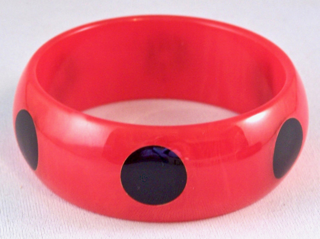 BB489 red translucent bakelite bangle w 6 black dots